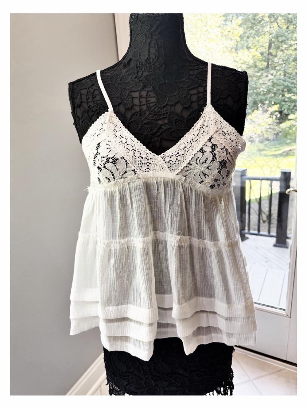 NWT Sleeveless Lace-Trim White Babydoll Tank Top